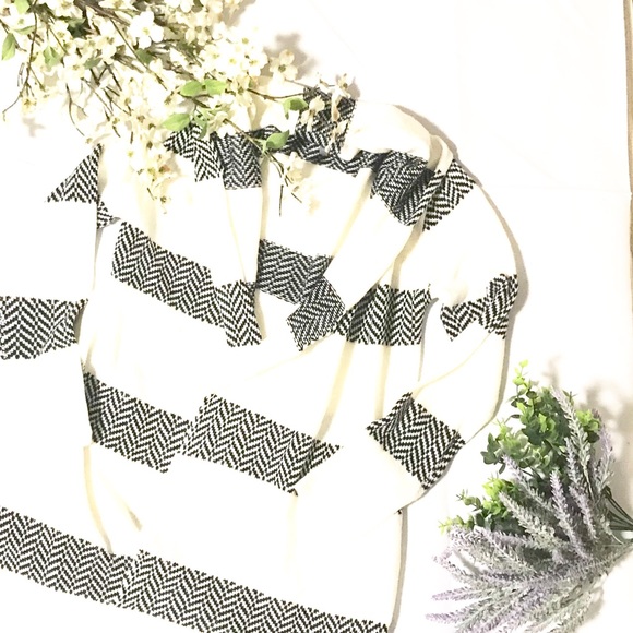 Charlotte Russe Sweaters - CR | CARDIGAN🌷